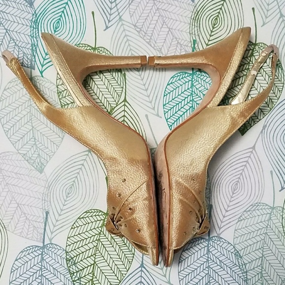 Fancy Nina gold peep toe sling back heels, 7 - Picture 3 of 7